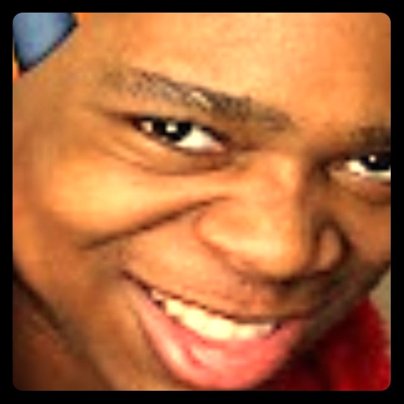 Meet your Posher, Ivie - Picture 1 of 1